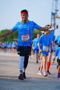 BIB: 8063
                            <button type="button" onclick="openModal(3240292)" class="btn btn-primary btn-sm float-right btn-popup" data-toggle="modal" data-target=".modal-high-quality">
                        <i class="fas fa-shopping-cart"></i> Add to Cart
                    </button>
                                            <button type="button" onclick="isThisMe(3240292, true)" class="btn btn-success btn-sm float-right btn-popup btn-isme hidden" data-toggle="tooltip" data-placement="bottom" title="นี่คือรูปของคุณใช่ไหม คลิกที่นี่เพื่อเอาเข้าอัลบั้ม">
                        <i class="fas fa-plus"></i> Add to album
                    </button>
                    <button type="button" onclick="isThisMe(3240292, false)" class="btn btn-warning btn-sm float-right btn-popup btn-isnotme hidden">
                        <i class="fas fa-ban"></i> Remove from album
                    </button>